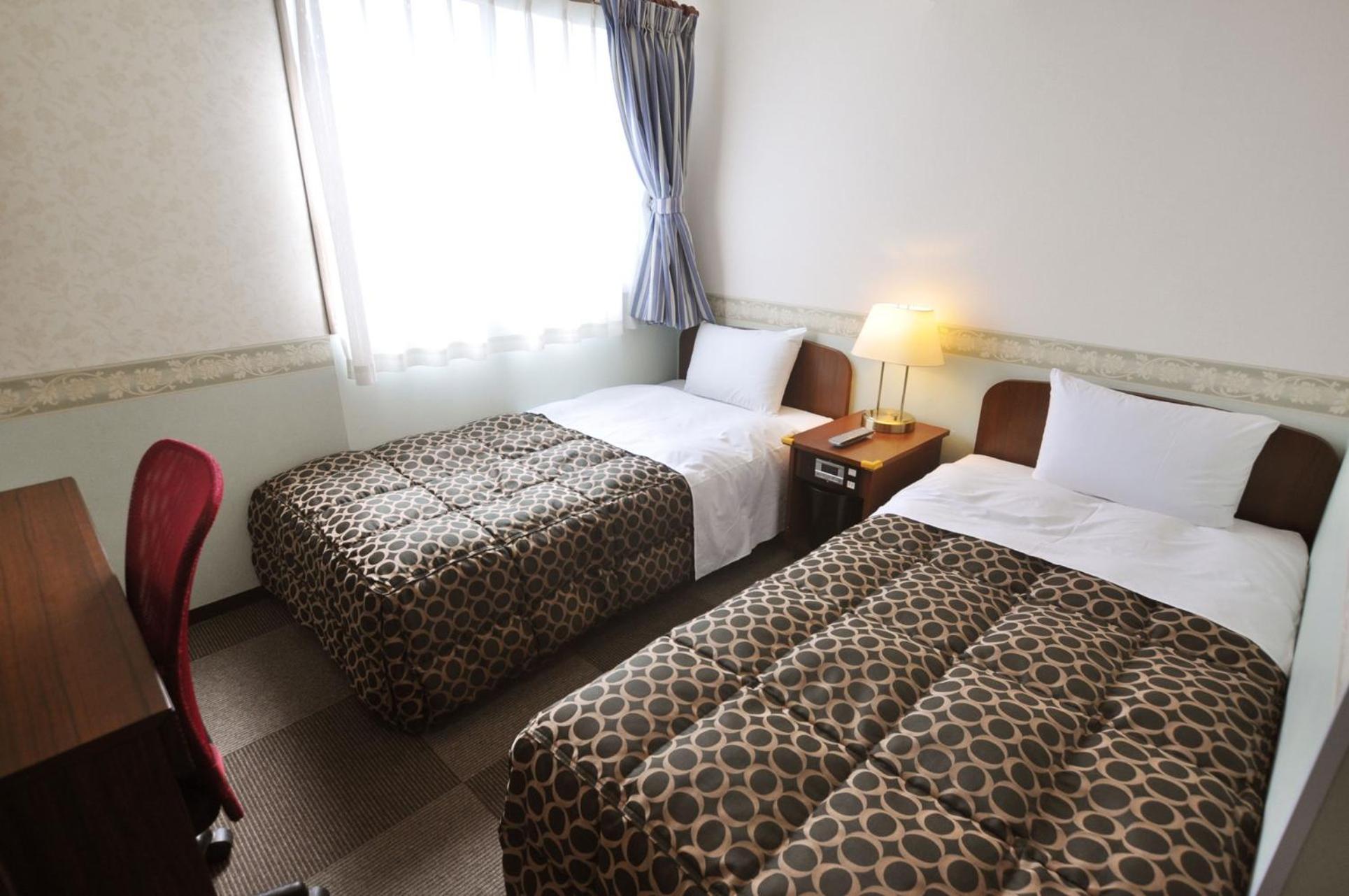 Futsukaichi Green Hotel Chikushino Quarto foto